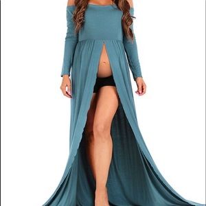 New unused Teal Maternity Dress. Perfect for maternity photos.